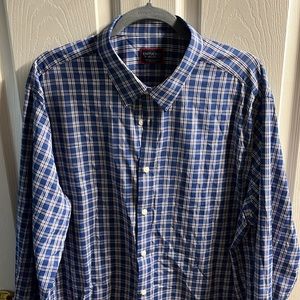 Untuckit casual button up. Size XXL. Very good condition. Performance material